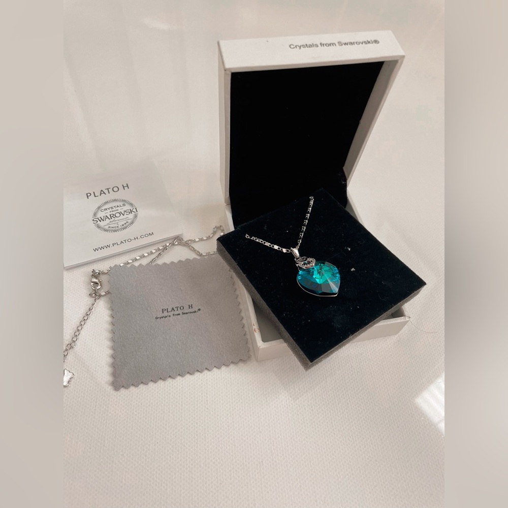 Plato H Swarovski | Blue crystal necklace